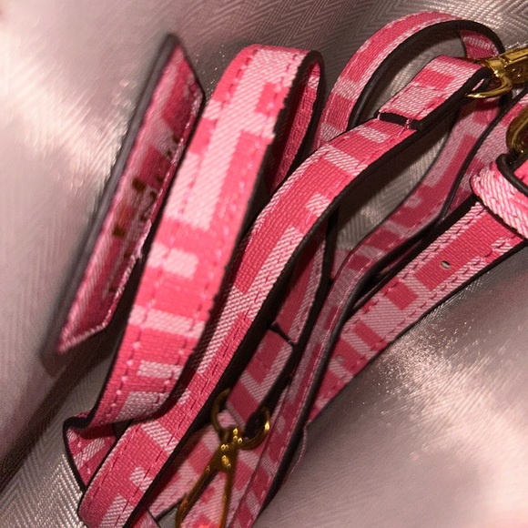 Pink Shoulder Bag - Picture 4 of 5